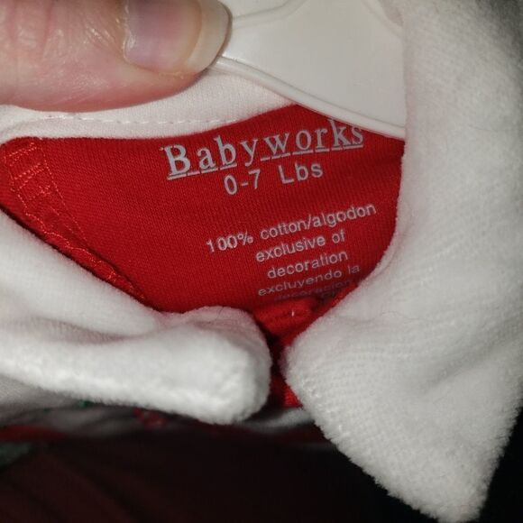 BABYWORKS SANTA CHRISTMAS HOLIDAY FOOTIE SLEEPER SUIT - Picture 4 of 4